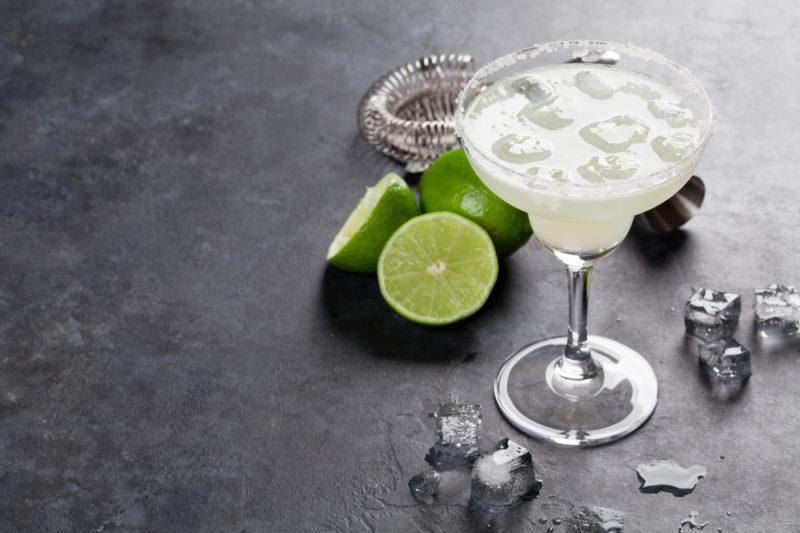 Коктейль «Маргарита» для насыщенного гринго. Rich Gringo Margarita - 3 части текилы, 1 часть Cointreau и 1 часть сока лайма
